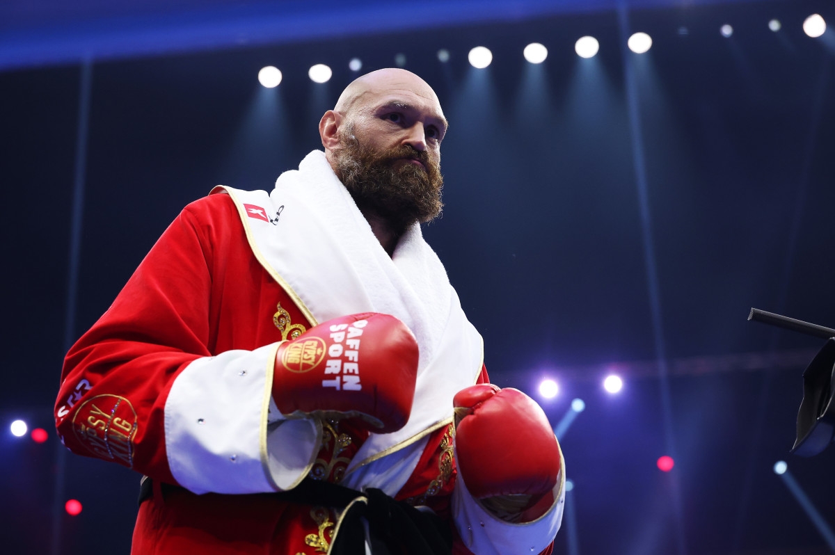 Tyson Fury Should Fight Ngannou Again, But Inside A Cage!
