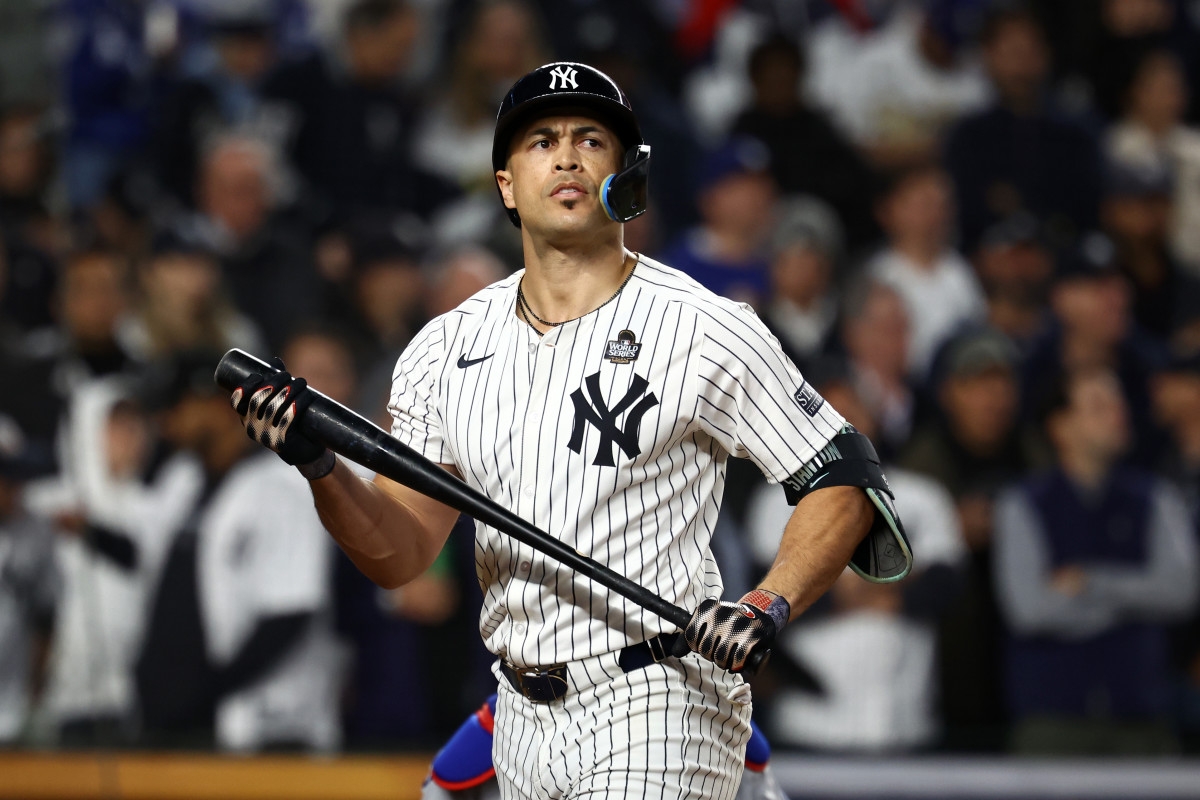 Yankees' Aaron Boone Announces Giancarlo Stanton News Before Guardians Game