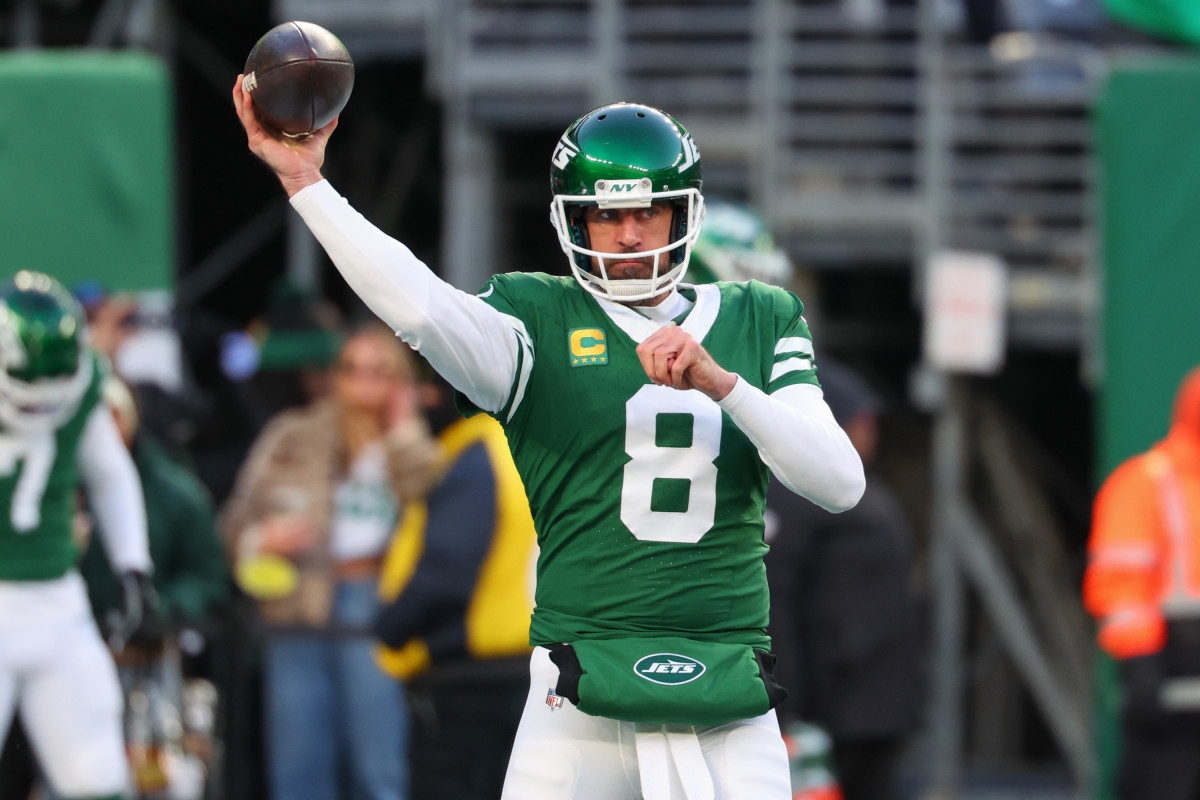 The wait is over. Now does signing Aaron Rodgers make the Pittsburgh Steelers contenders in the AFC North?