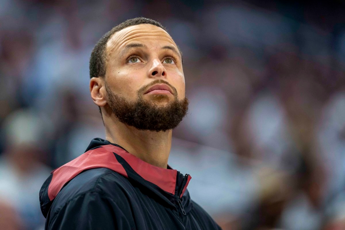 Steph Curry's Frustrated Interaction From Game 5 Loss Turns Heads