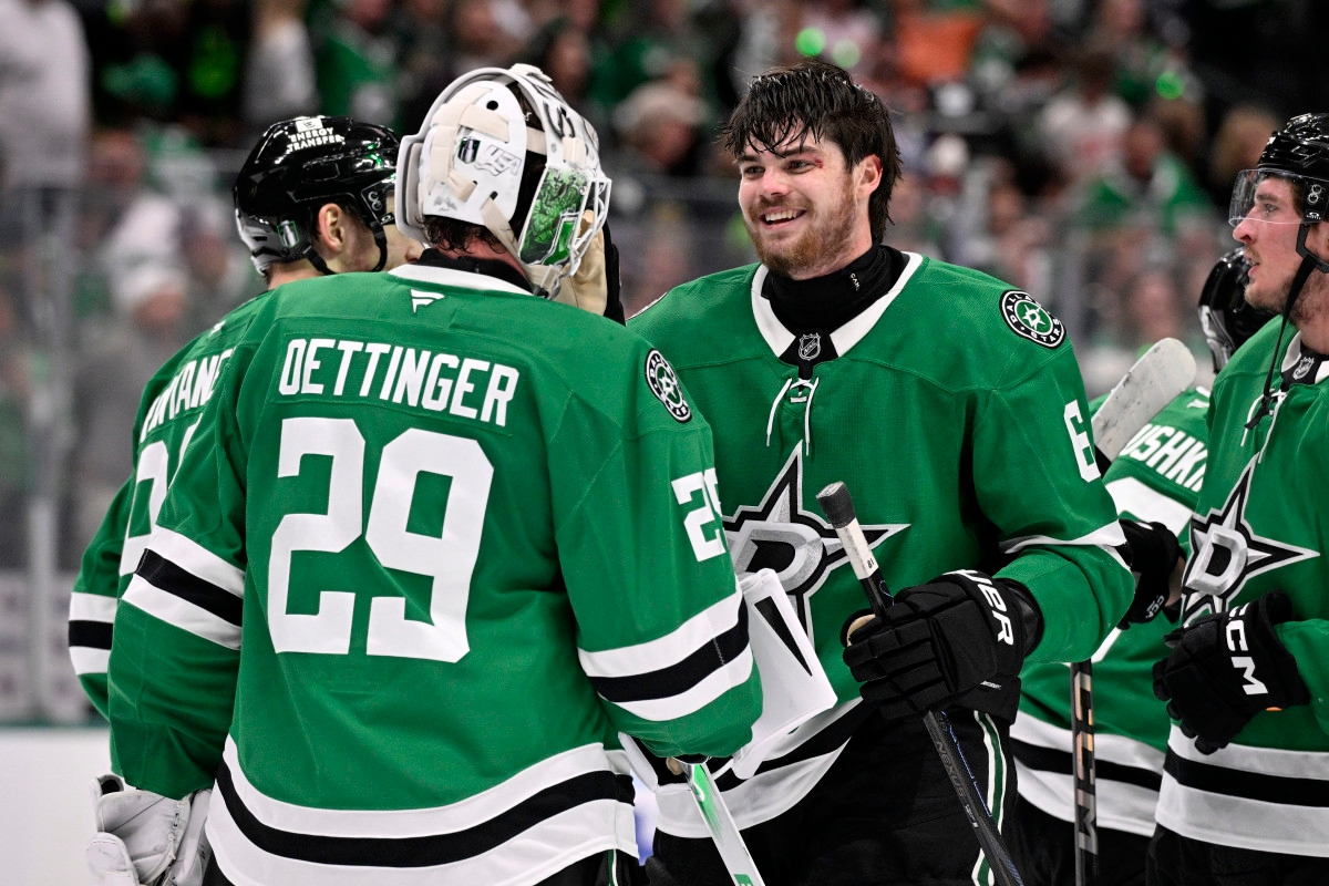 Special Guest At Stars-Oilers Game Turns Heads