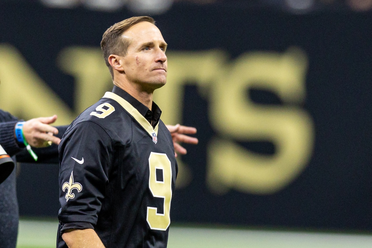 NFL Great Makes Bold Statement Against Tom Brady, Peyton Manning