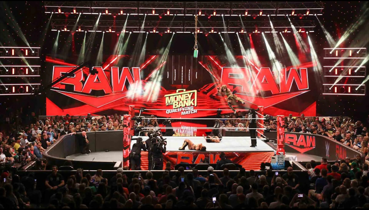 WWE Legend Expected to Return During 'Monday Night Raw'