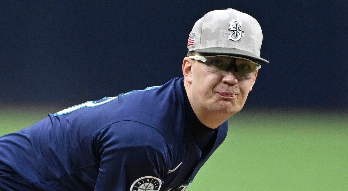 Mariners Rookie Pitcher Makes Major Impression With Start Against Padres