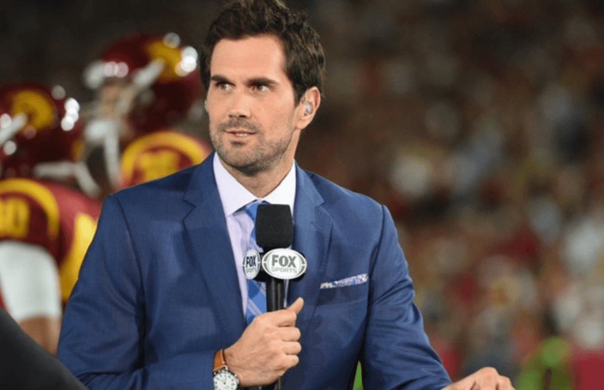 Bills Ex-QB Breaks Down 'Embarrassing' Final NFL Moment
