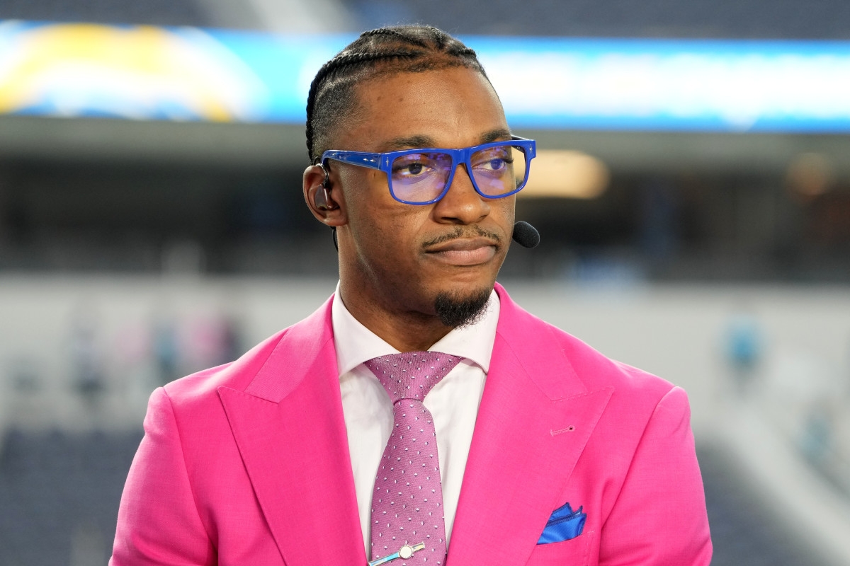 Robert Griffin III Makes Stance Clear on Shedeur Sanders After Browns Practice