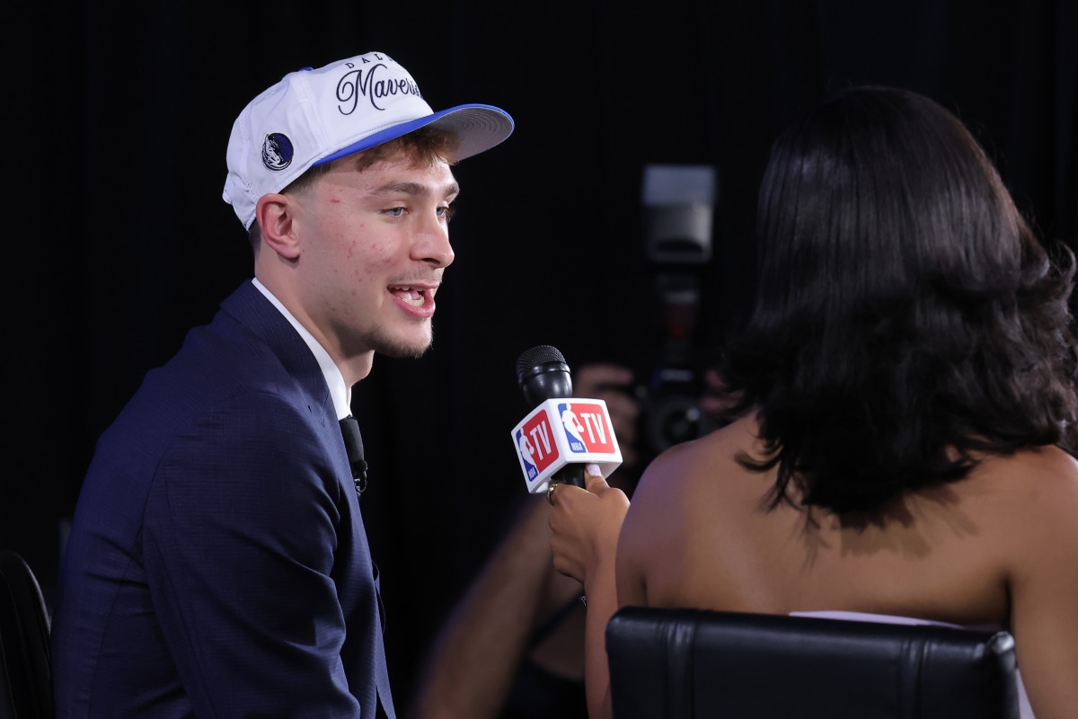 'You're Not a Good Loser': Cooper Flagg's Mom Gets Real About Mavericks Rookie