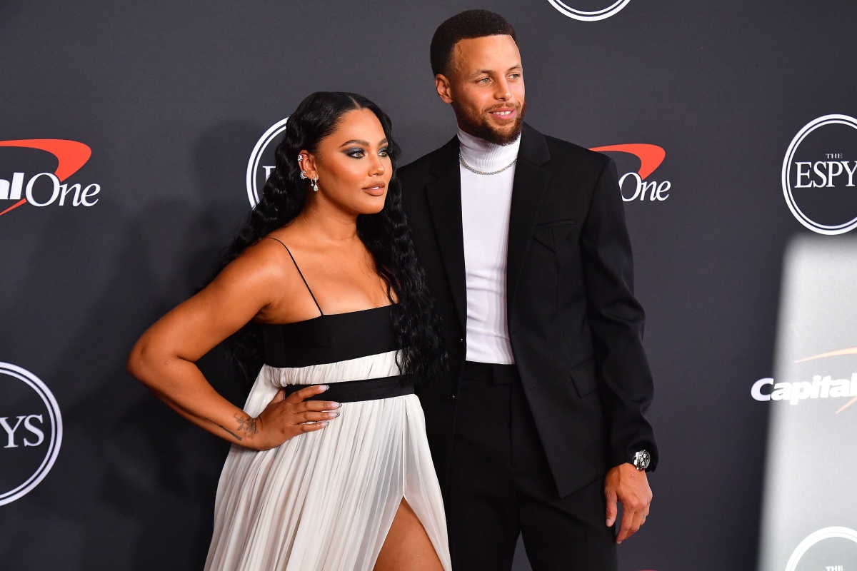 Steph Curry Makes Public Appearance With Wife Ayesha Curry After Warriors' Playoff Elimination
