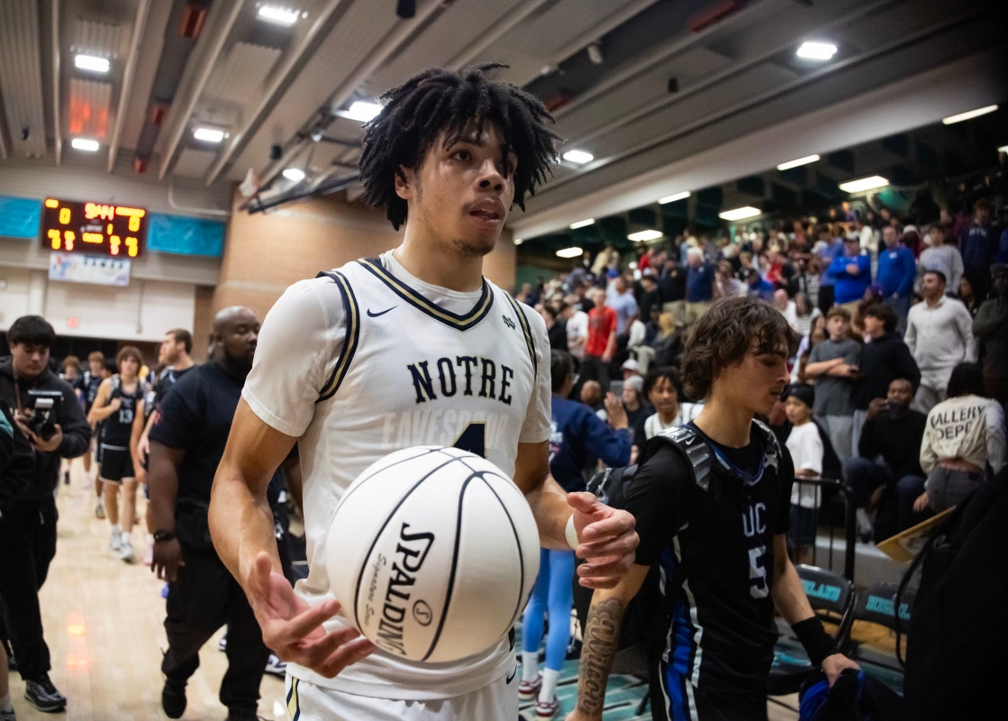 No. 1 College Basketball Recruit Sends Clear Message After Career Decision