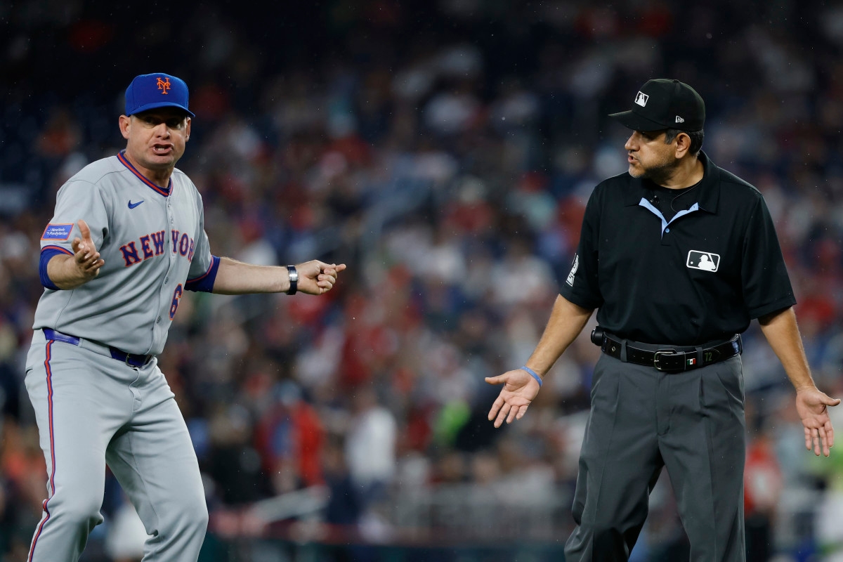 Carlos Mendoza Calls Out Umpire After Mets' Loss to Yankees