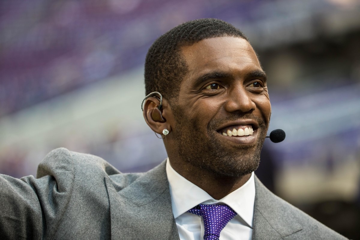 Patriots Icon Randy Moss Returns to ESPN After Beating Cancer