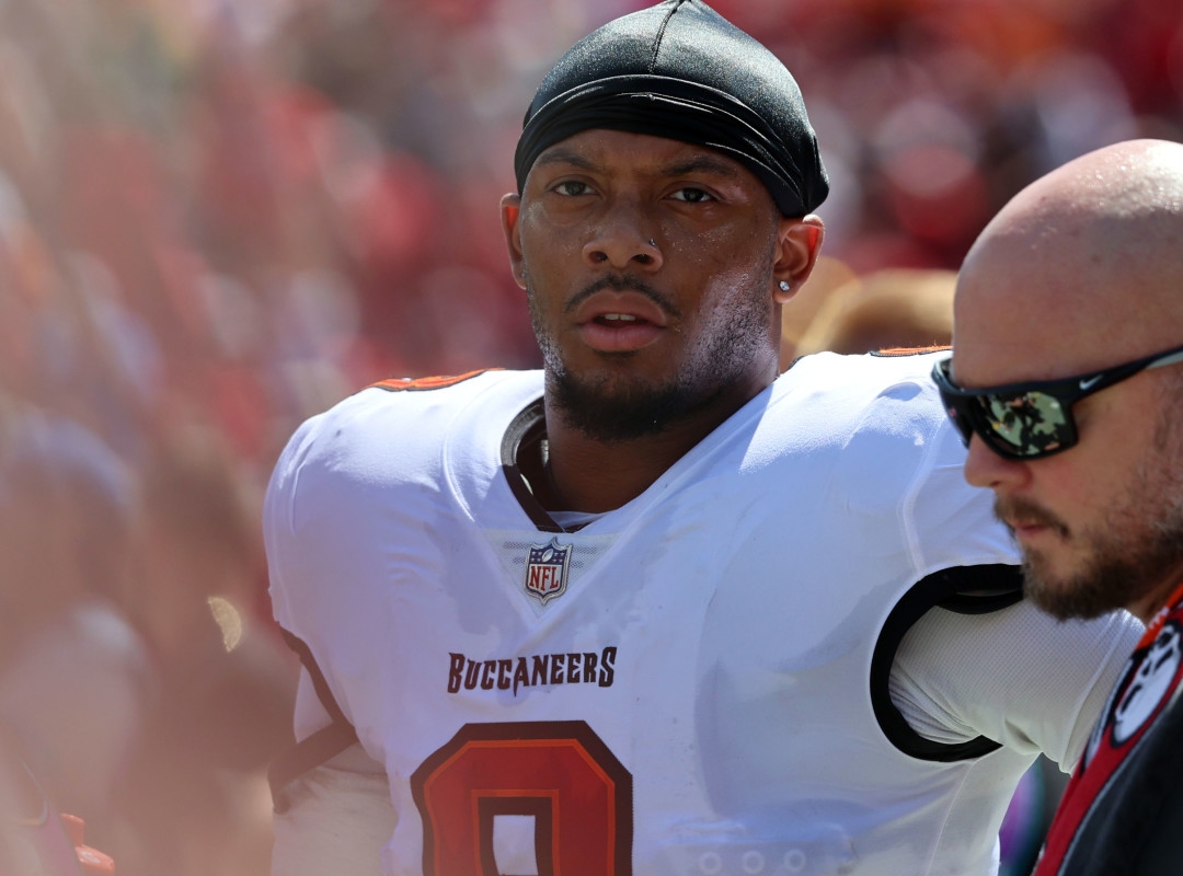 Tampa Bay Buccaneers' Key Defensive Cog SirVocea Dennis Reveals Health Update