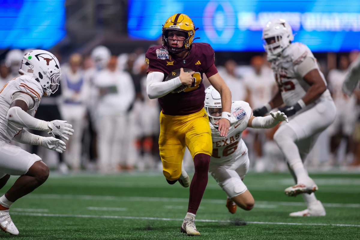 National CFB Analyst Touts QB Sam Leavitt as a Favorite to Win the Heisman