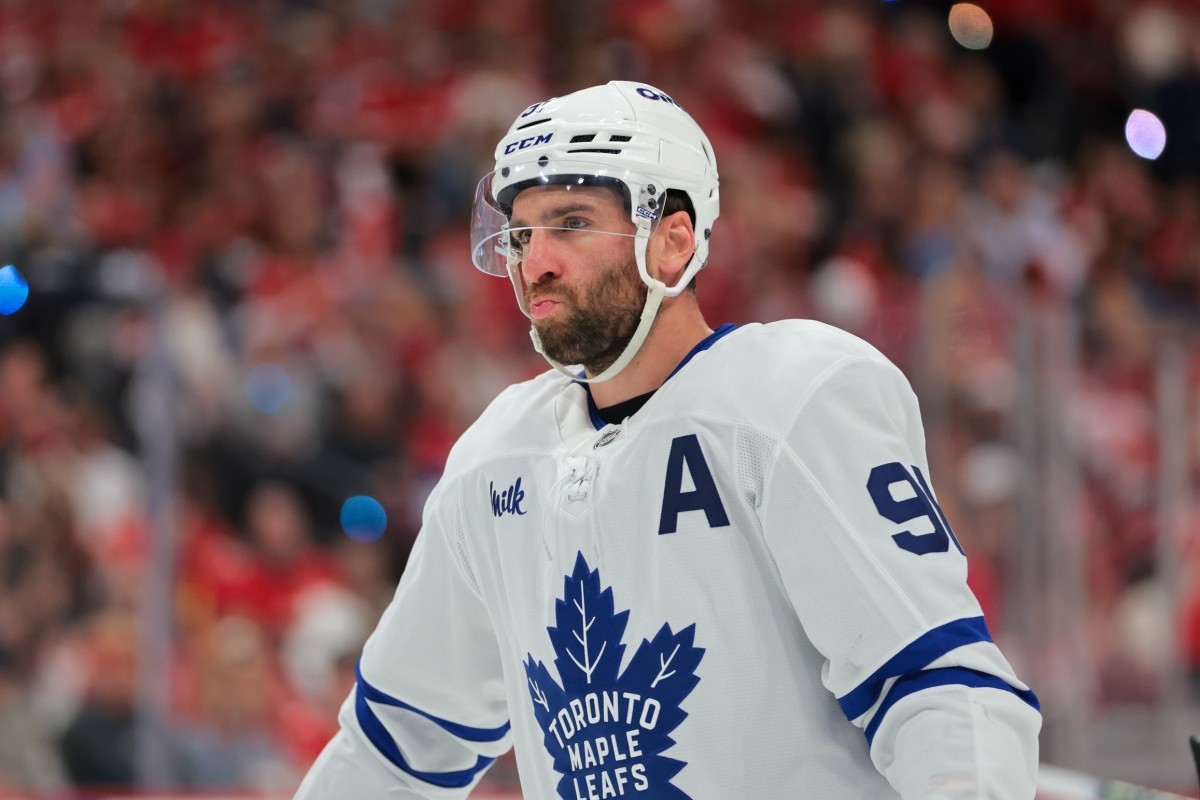 Maple Leafs GM Makes Clear Statement About John Tavares Negotiations