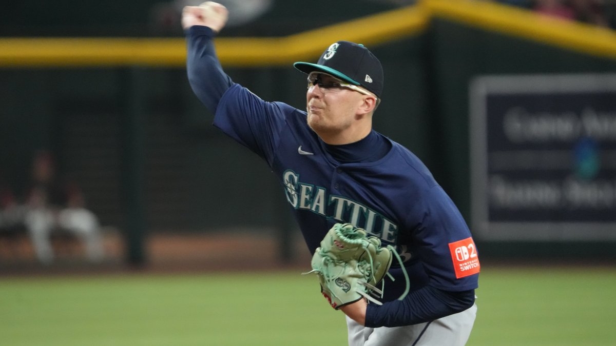 Seattle Mariners Keep Sliding, Get Some Good News