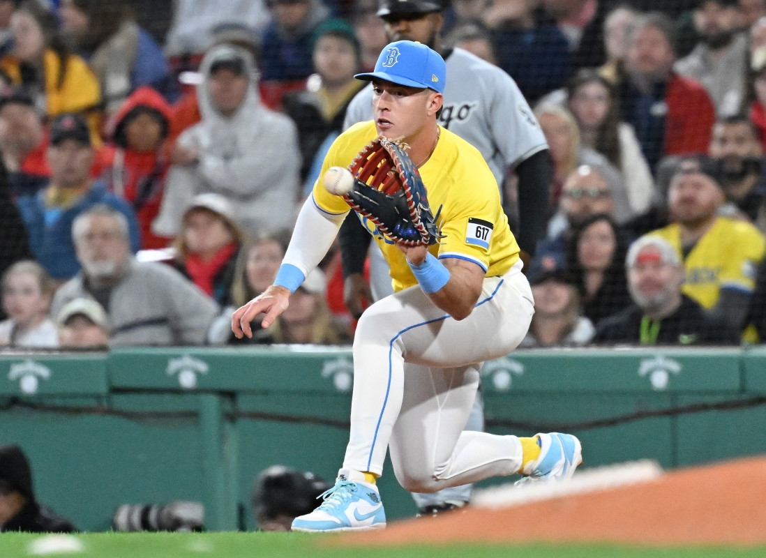 Red Sox Get First Base Reinforcement With Romy González Reinstated