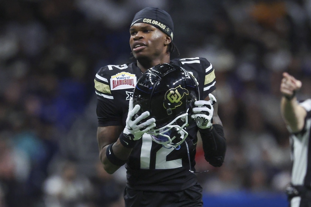 Fans React To Travis Hunter's Final Moment with Colorado