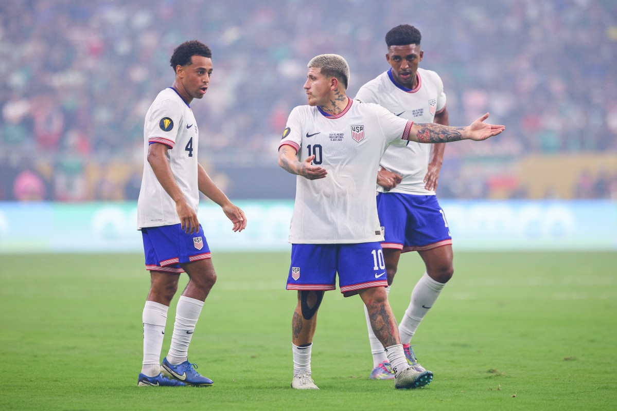 Lalas Challenges Diego Luna After 'Disappearing' In USMNT's Gold Cup Collapse