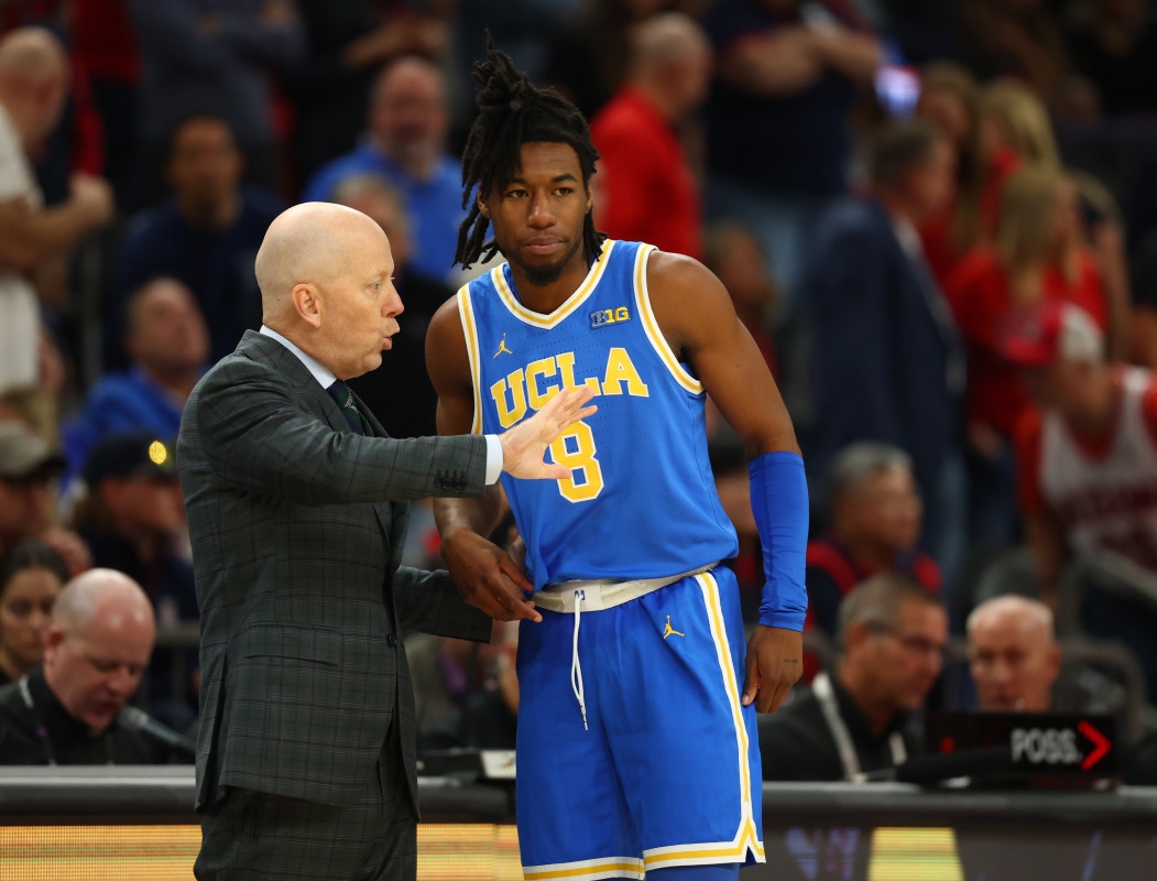 College Basketball Player Transfers for Fourth Time on Thursday