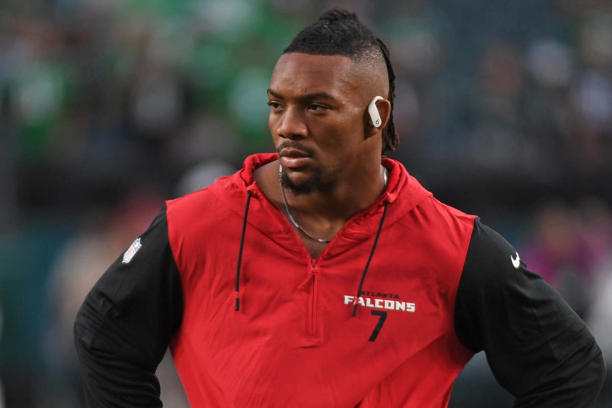 Bijan Robinson's Intense Workout With Christian McCaffrey Turns Heads