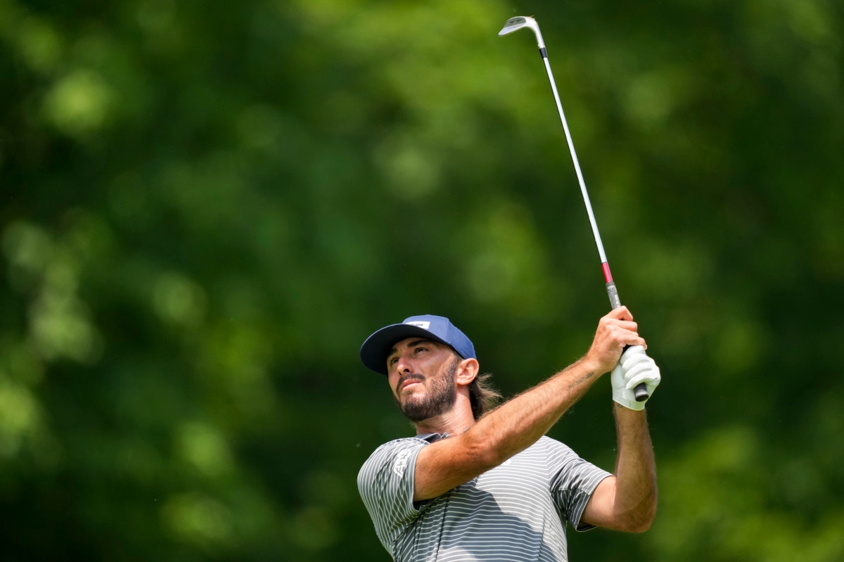 Homa Carried His Bag for 36 Holes, and It Did Not End Well