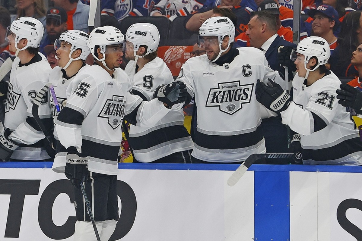 Kings GM Makes Bold Promise Heading Into Offseason