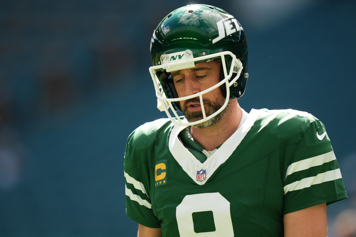What the Pittsburgh Steelers Get With Aaron Rodgers at QB