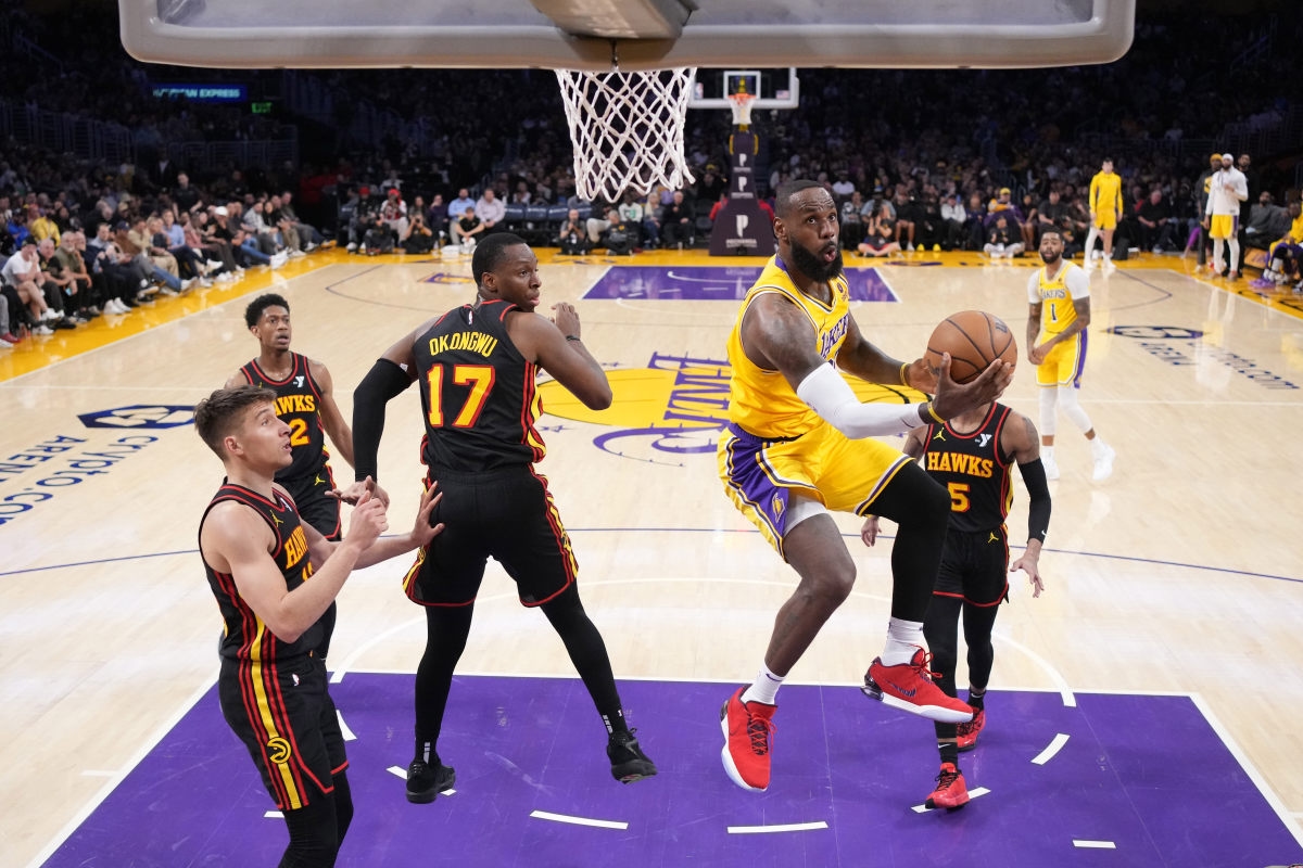 Lakers Urged to Strike Trade for New $61 Million Starter