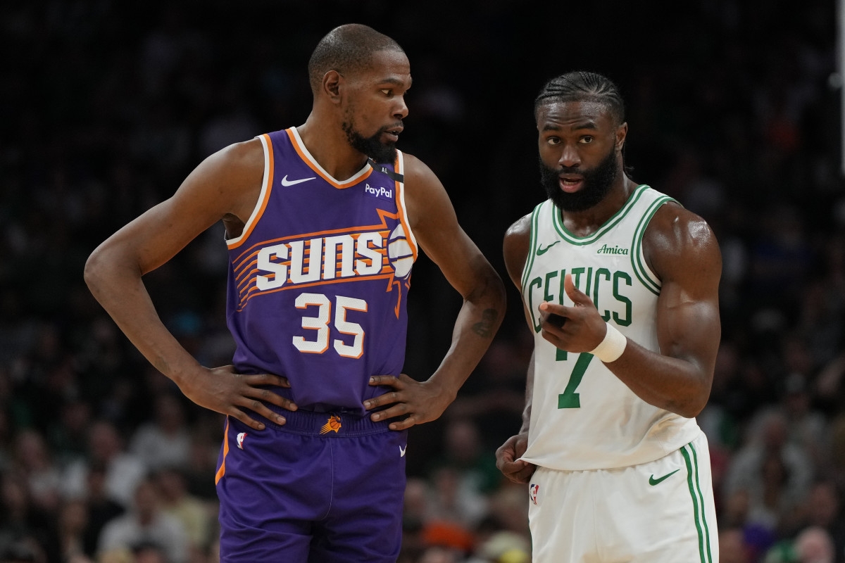 Kevin Durant Issues Response to Fan's Celtics Post