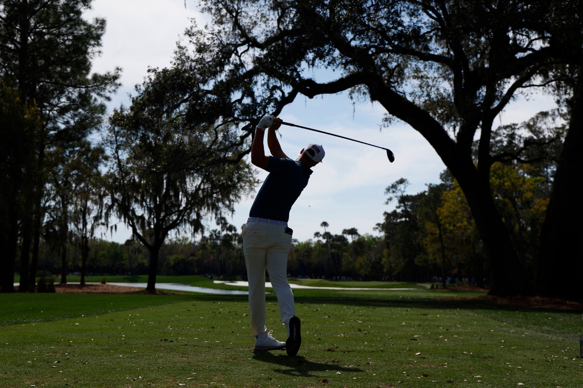 $43 Million Golfer Is Turning Heads After Breaking Club at PGA Championship
