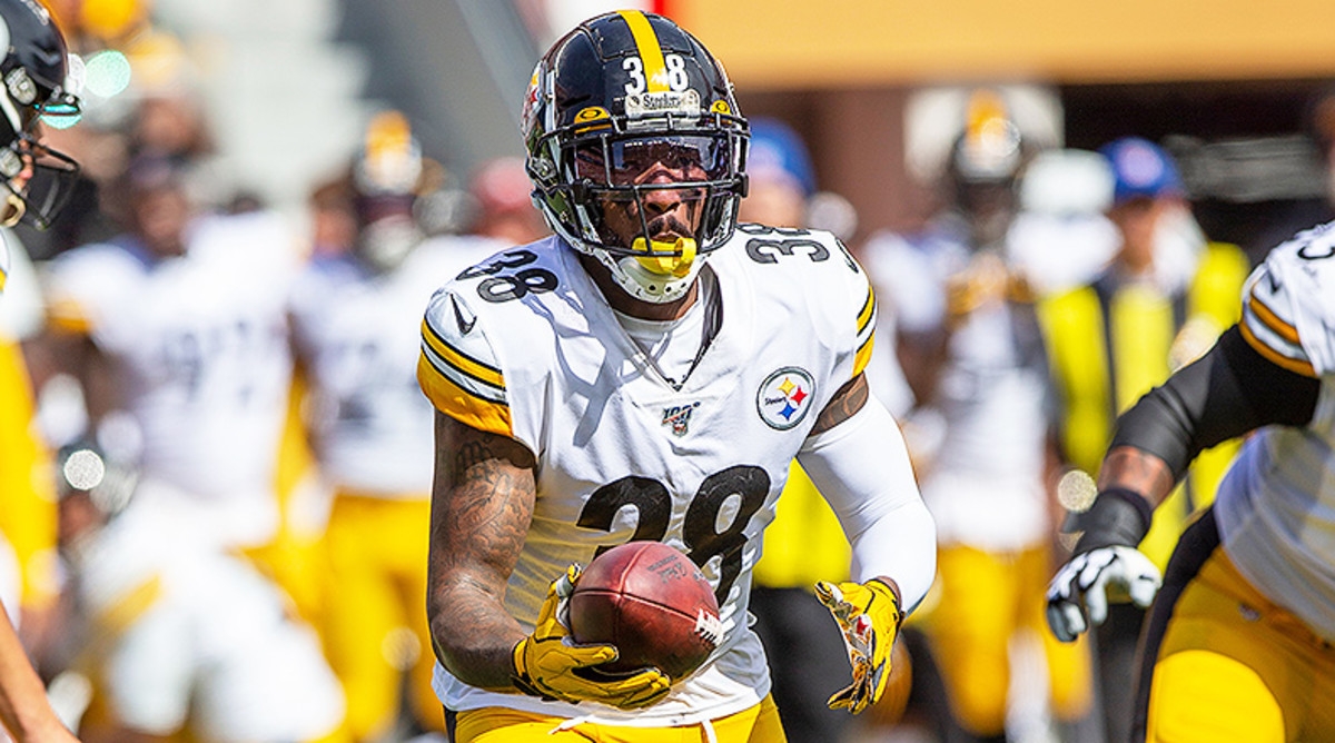 Pittsburgh Steelers Ex 5th-Round Running Back Released From CFL Team