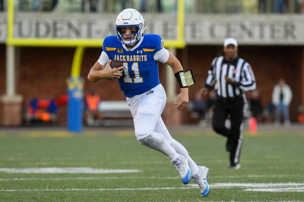 Iowa Hawkeyes New QB Drawing Massive Attention Before 2025 Season
