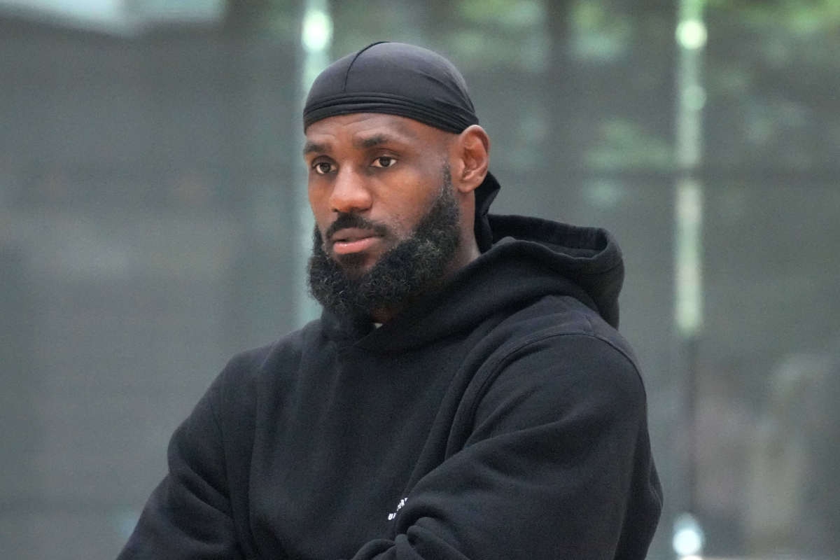 LeBron James Reacts to Kevin Love's Post About Knicks Firing Tom Thibodeau
