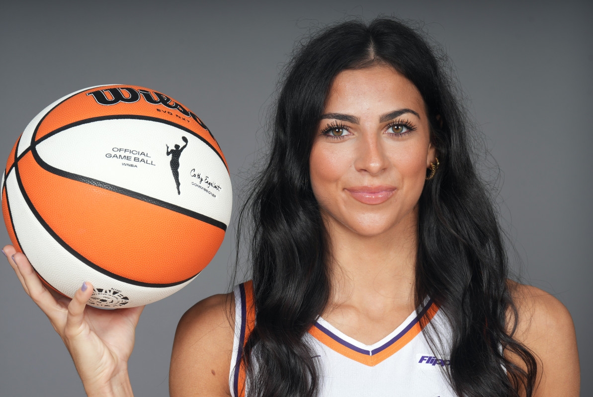 WNBA Rookie Injured Minutes After Making Pro Debut