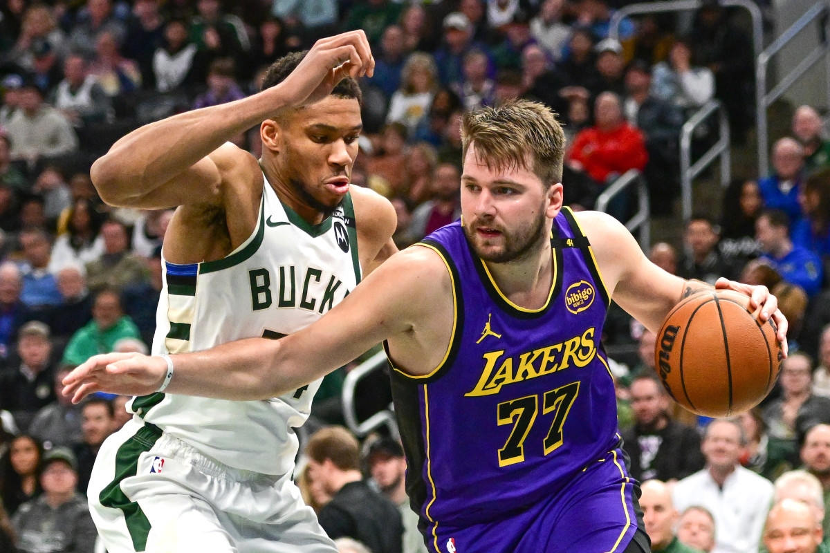 NBA Insider Reveals How Lakers Can Trade For Bucks' Giannis Antetokounmpo