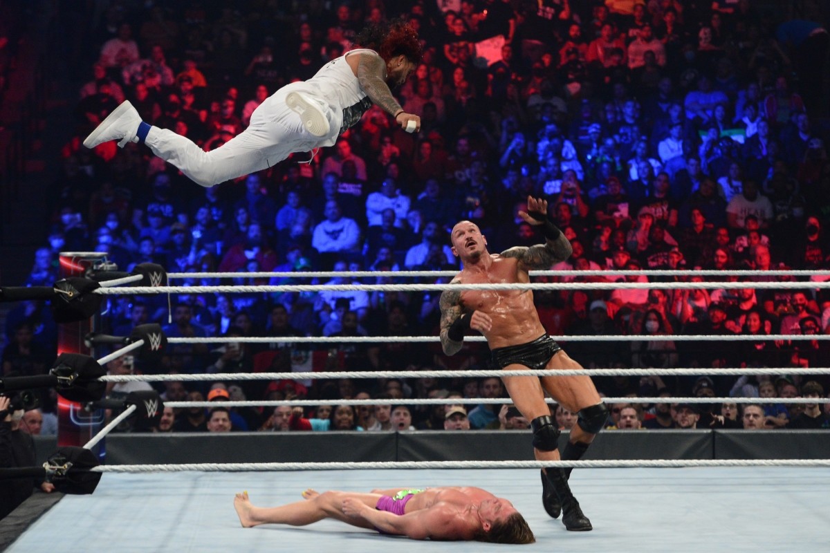 WWE's R-Truth Decision on Sunday Is Turning Heads