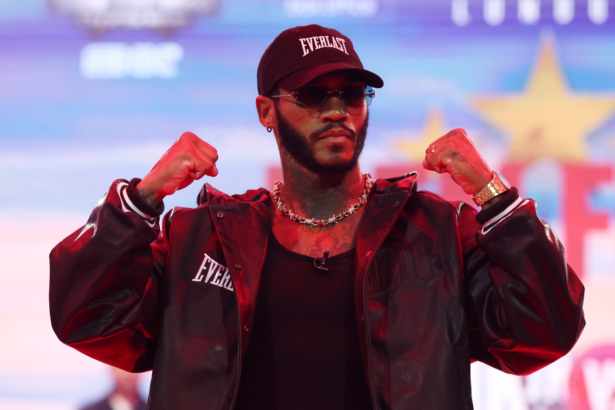 Sweatsuit Videos Raise Alarms: Was the Fight Doomed from the Start?