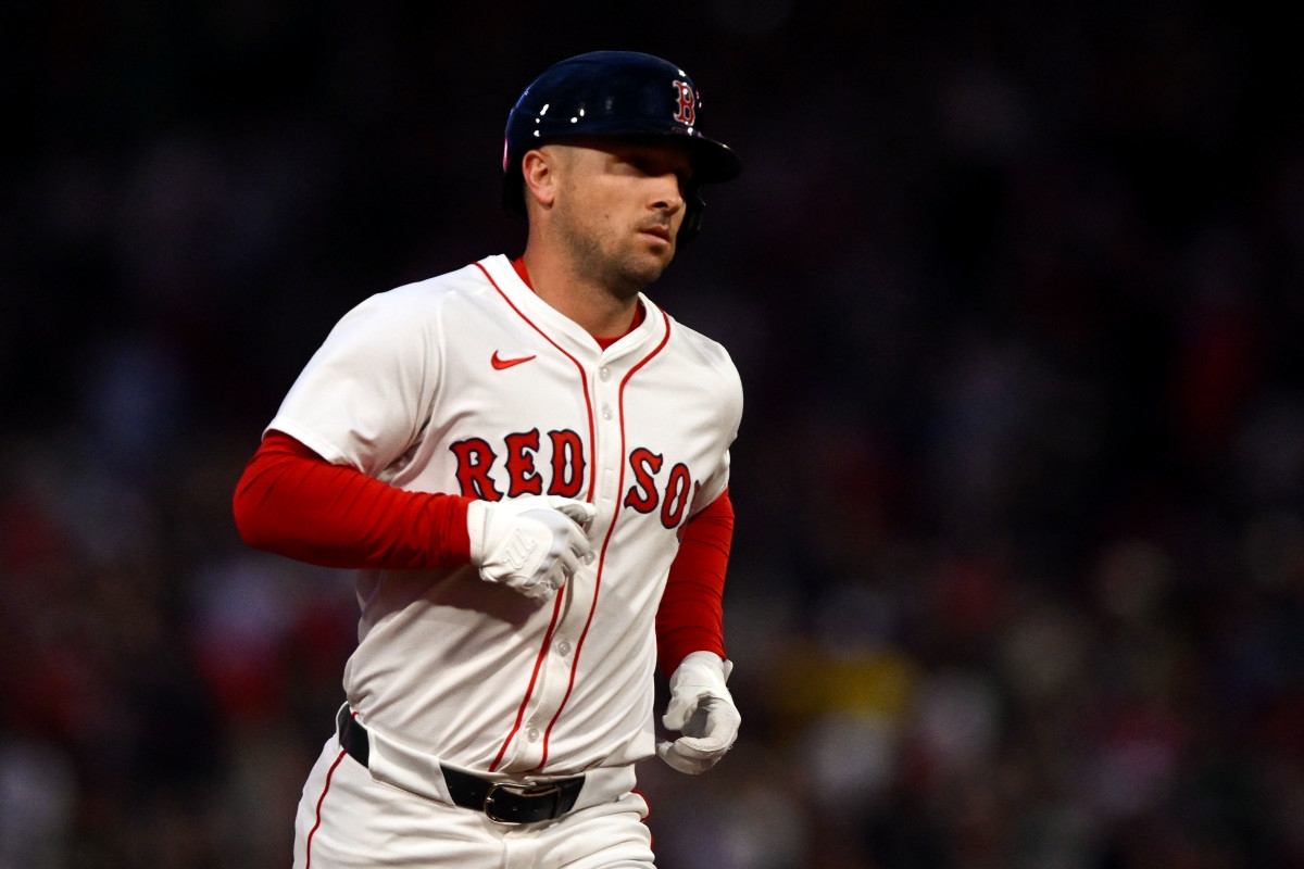 Red Sox Predicted to Trade Alex Bregman Amid Uncertain Free Agency