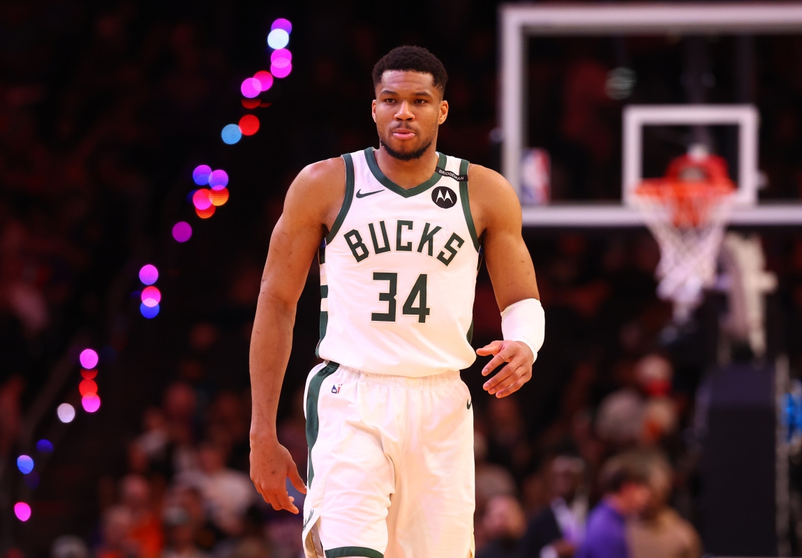 Giannis Antetokounmpo Causes More Trade Speculation