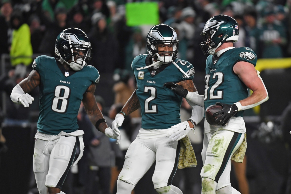 Eagles' Maturity Stands Out After Former Safety's Comments