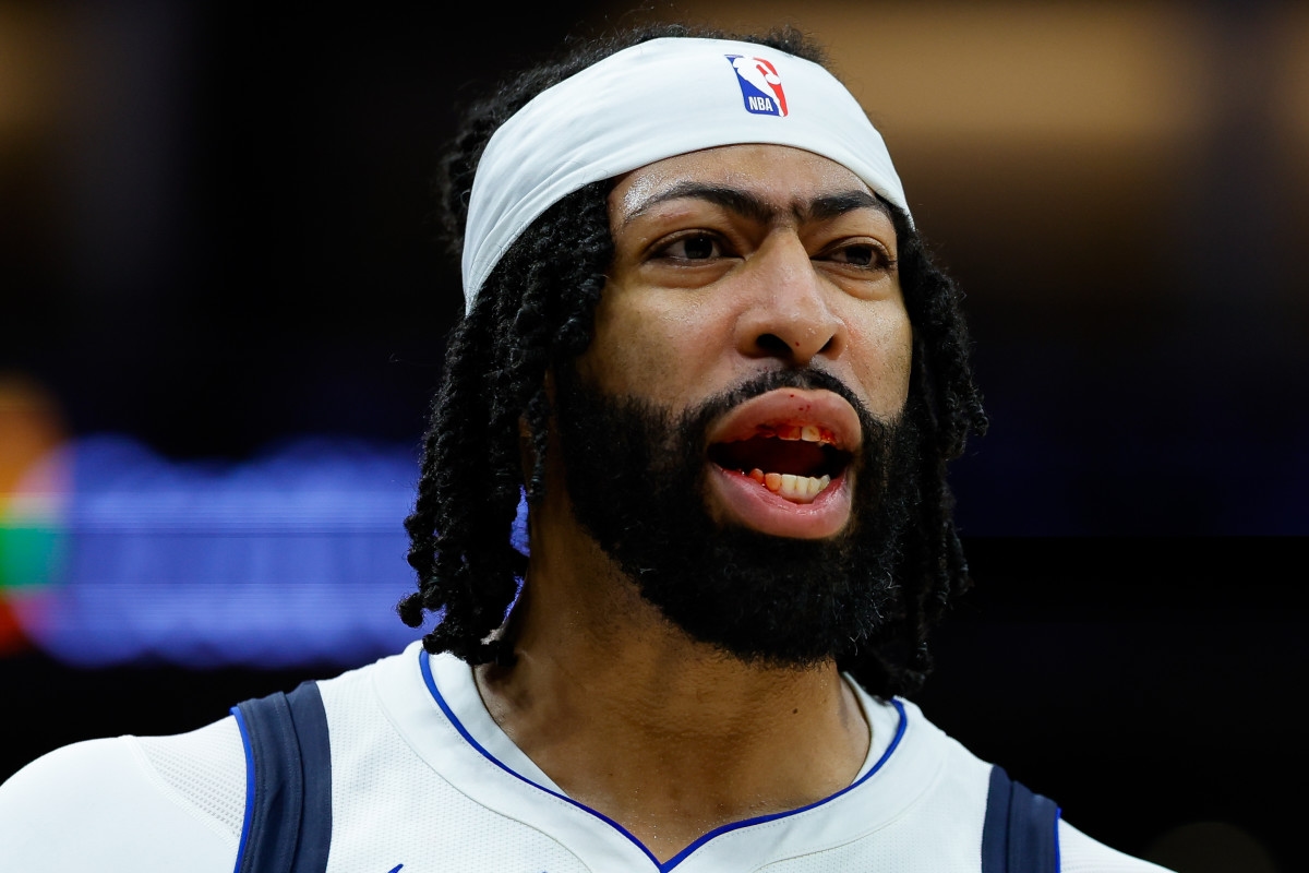Anthony Davis Reacts to NBA Draft Lottery After Mavericks Move