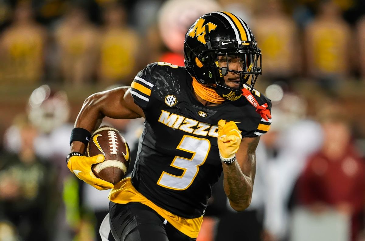 Bears Star Draft Pick Leaves Practice With Potential Injury: Report