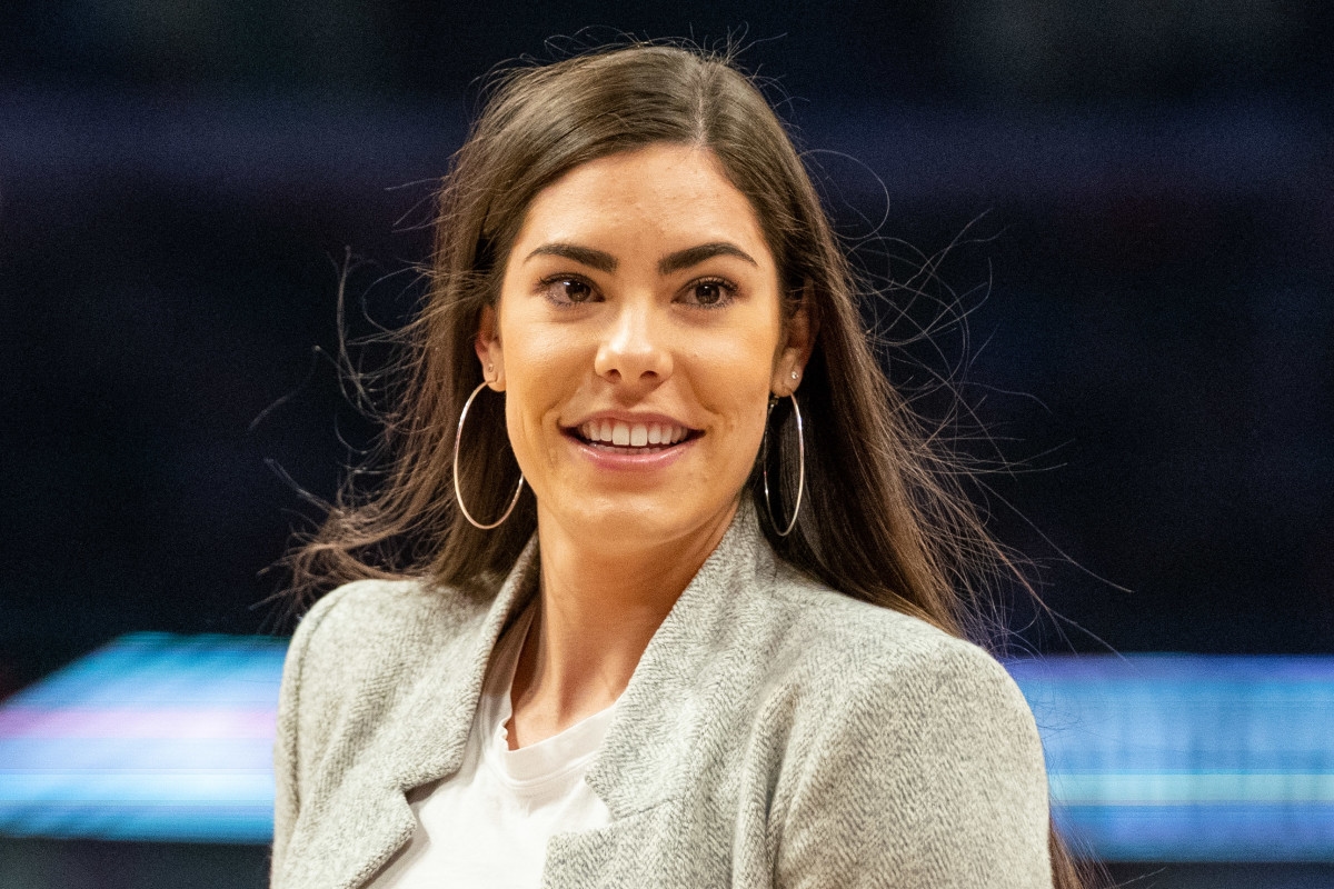 Kelsey Plum's Outfit for Chicago Sky Game is Turning Heads