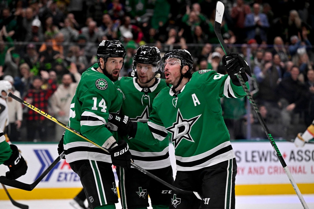 Cowboys Celebrate Conference Championship with Dallas Stars