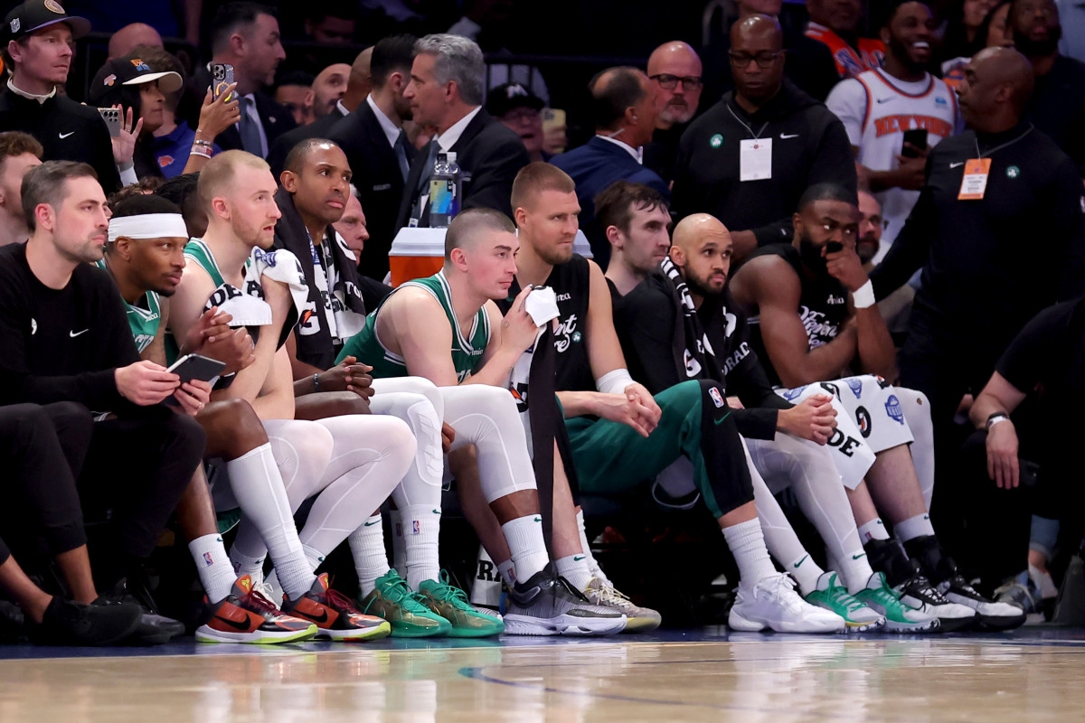 Spurs Not Expected to Trade for Celtics Star Despite Holding Exploratory Talks
