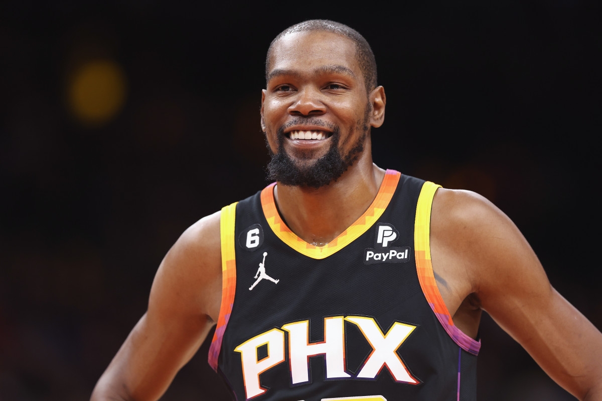 Kevin Durant Wins Prestigious NBA Award