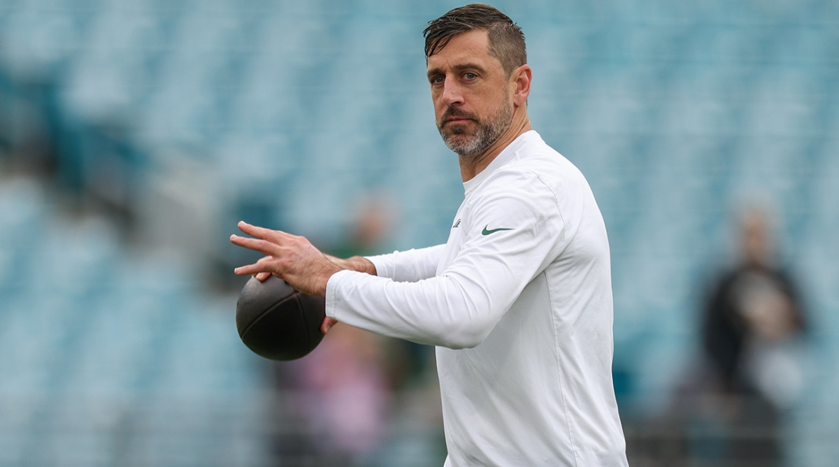 LOOK: Steelers Stars Aaron Rodgers, DK Metcalf Together at Charity Event