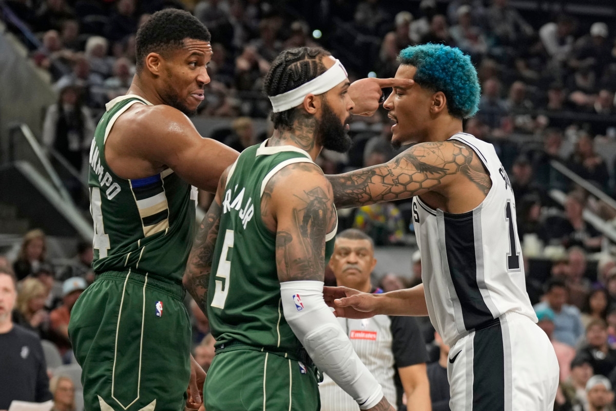 New Detail Emerges in San Antonio Spurs' Pursuit of Giannis Antetokounmpo