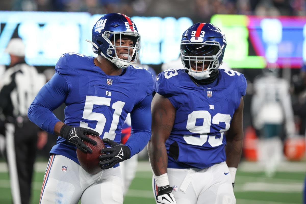 Eagles Bet on Breakout Potential of Kenyon Green and Azeez Ojulari