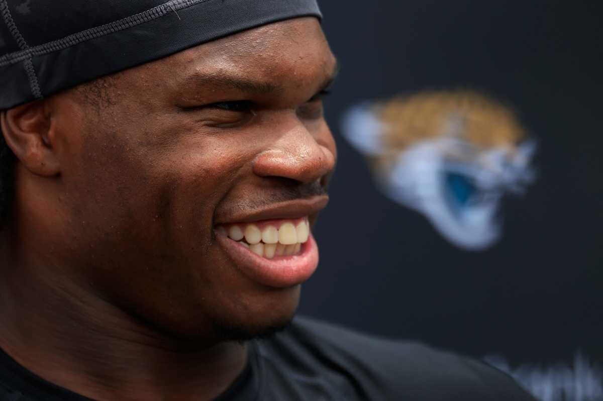 Jaguars Rookie Travis Hunter Reacts to Madden NFL 26 Rating